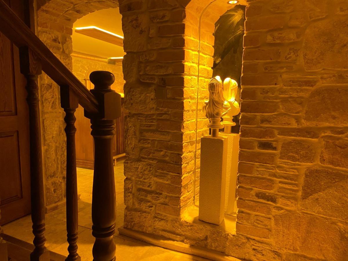 Dionysos 1789 Boutique Hotel โฟชา ภายนอก รูปภาพ