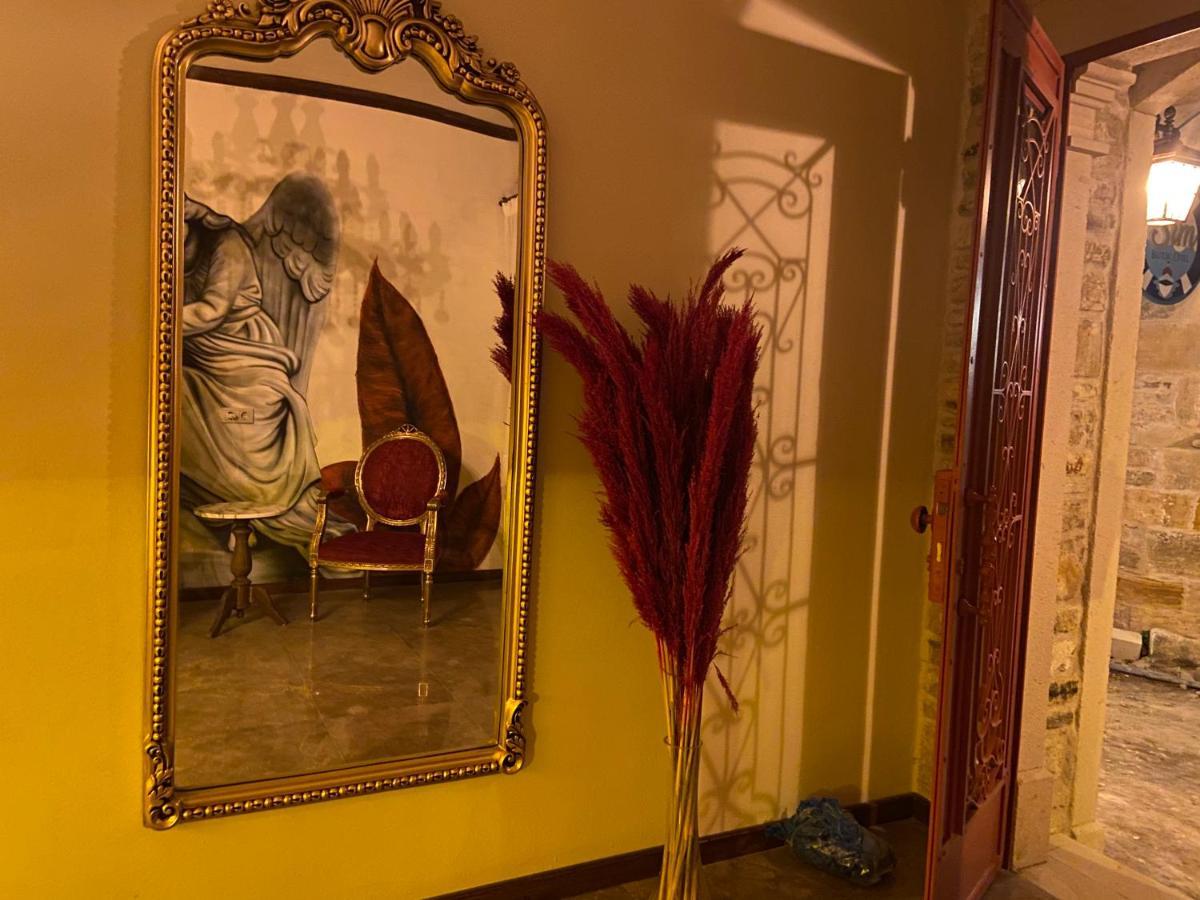 Dionysos 1789 Boutique Hotel โฟชา ภายนอก รูปภาพ