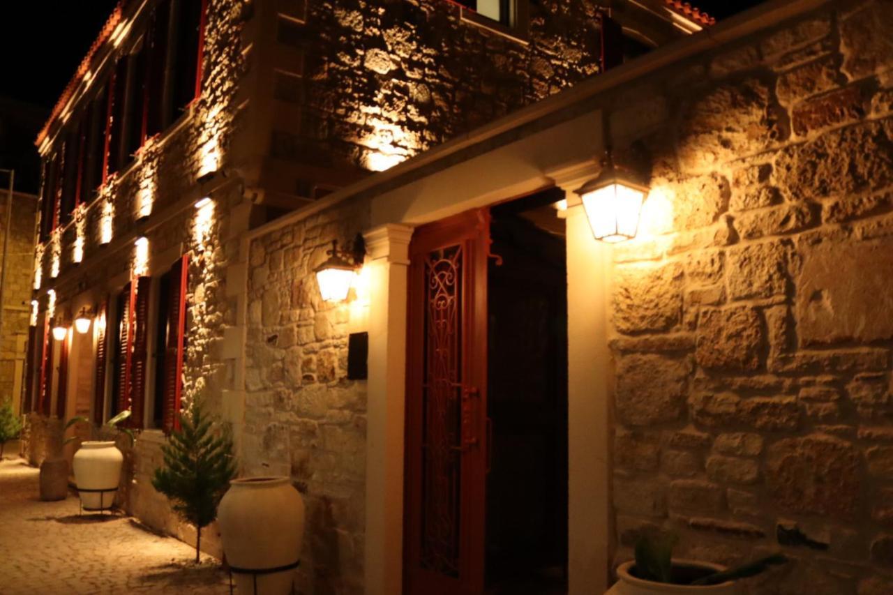 Dionysos 1789 Boutique Hotel โฟชา ภายนอก รูปภาพ